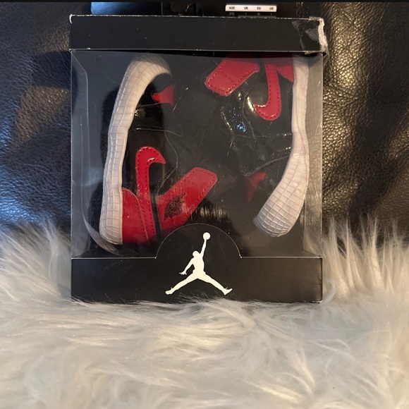 Jordan 1 Crib Bootie size 3c - Picture 4 of 5
